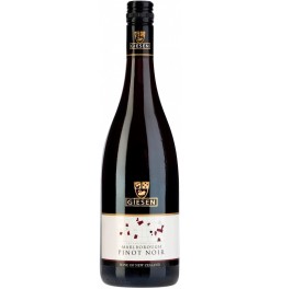 Вино Giesen, "Estate" Pinot Noir, 2017