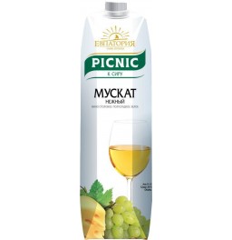 Вино "Picnic" Muscat Nezhnij, Tetra Pak, 1 л