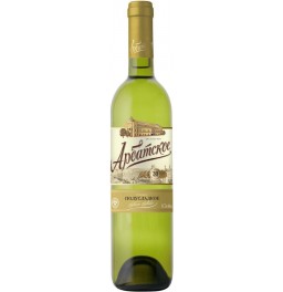 Вино "Арбатское" Белое Полусладкое, 0.7 л